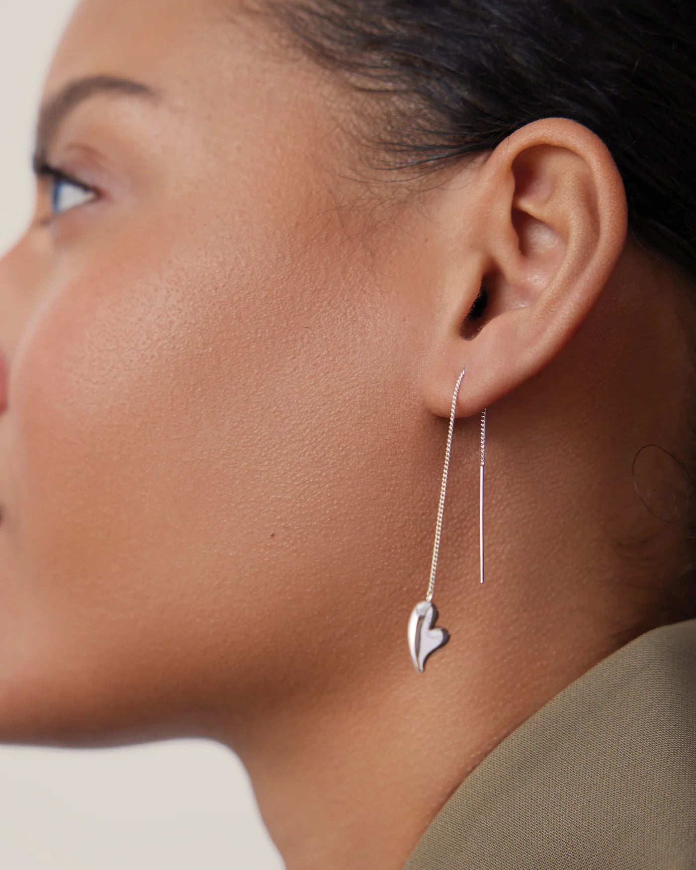 Puffy Heart Threader Earrings in Silver