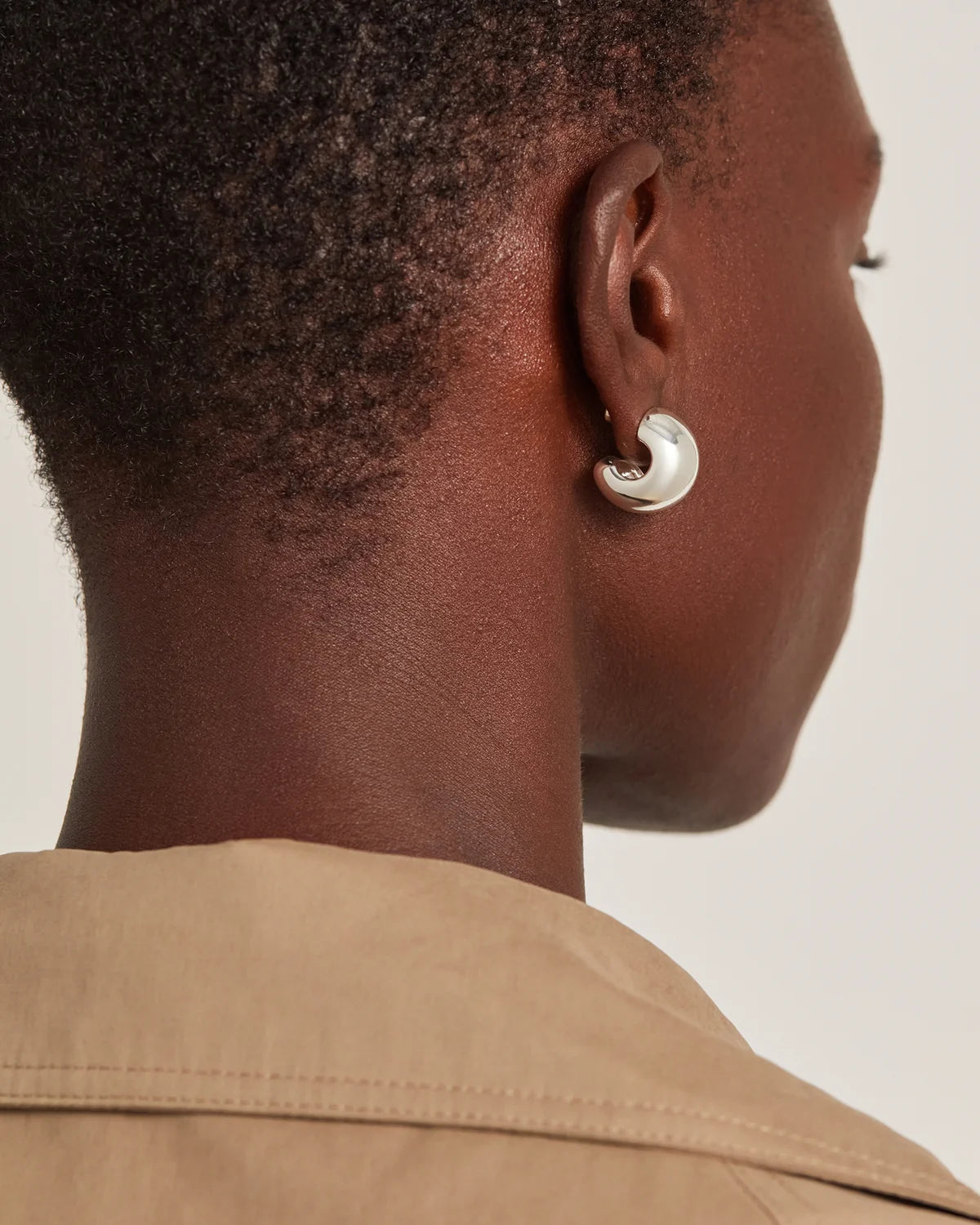 Small Gemma Hoop Earrings in Silver