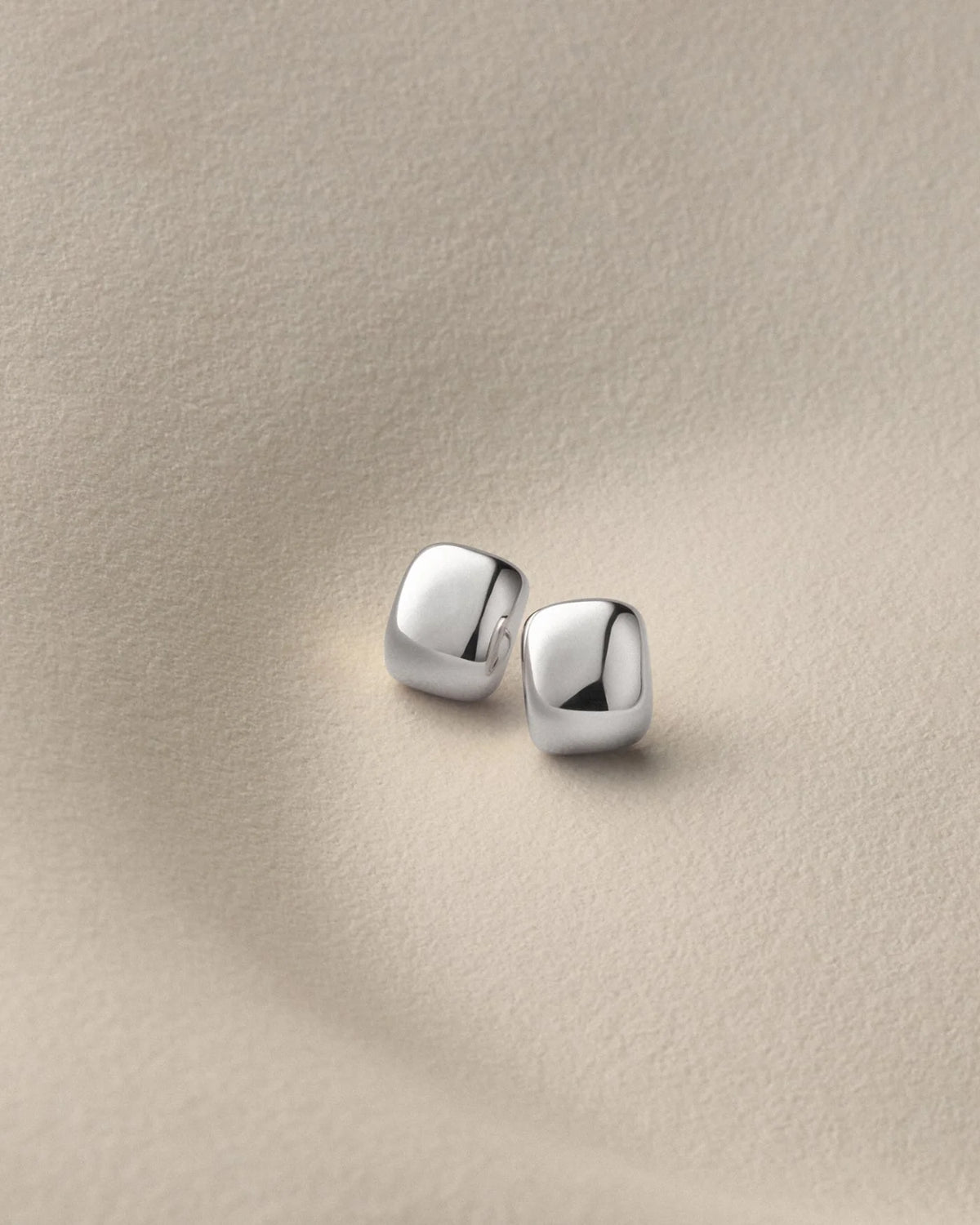 Mini Tate Earring in Silver
