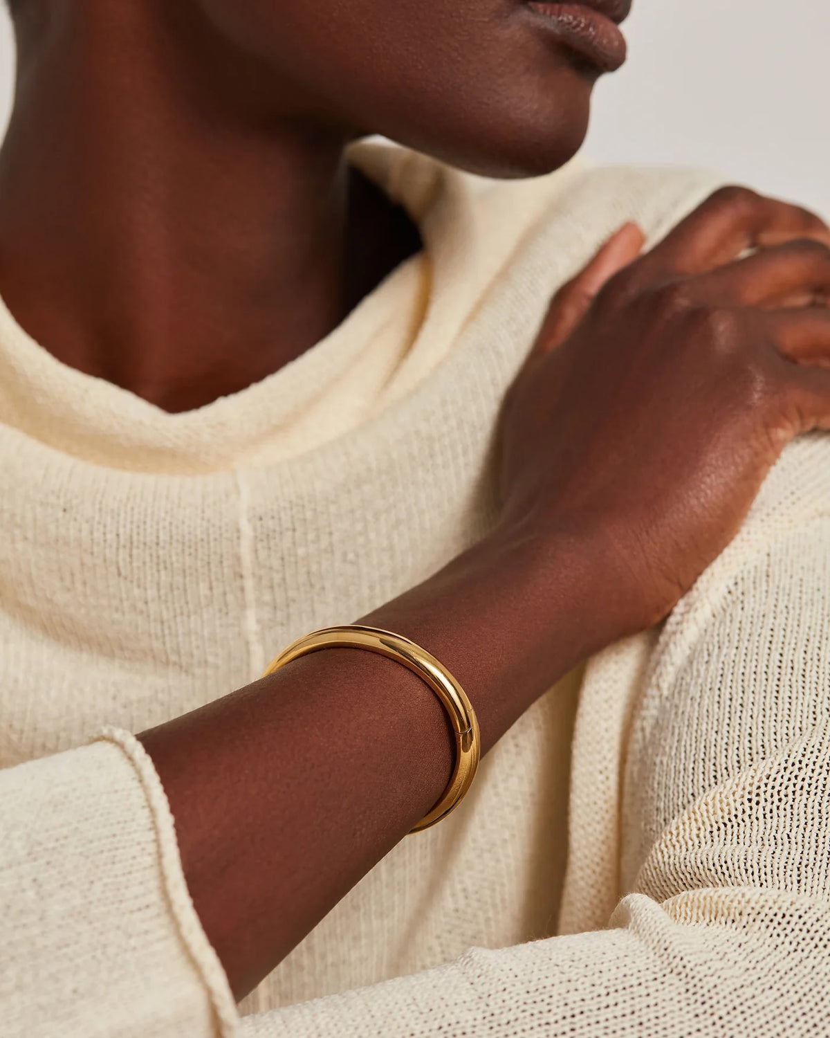 Gia Bangle in Gold