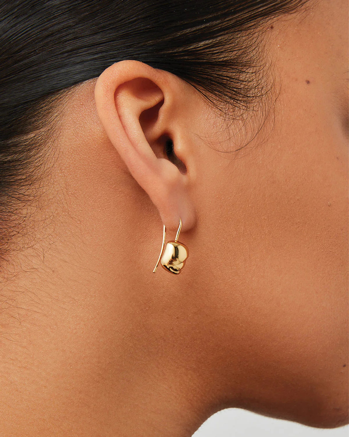 Rue Drop Earrings in Gold