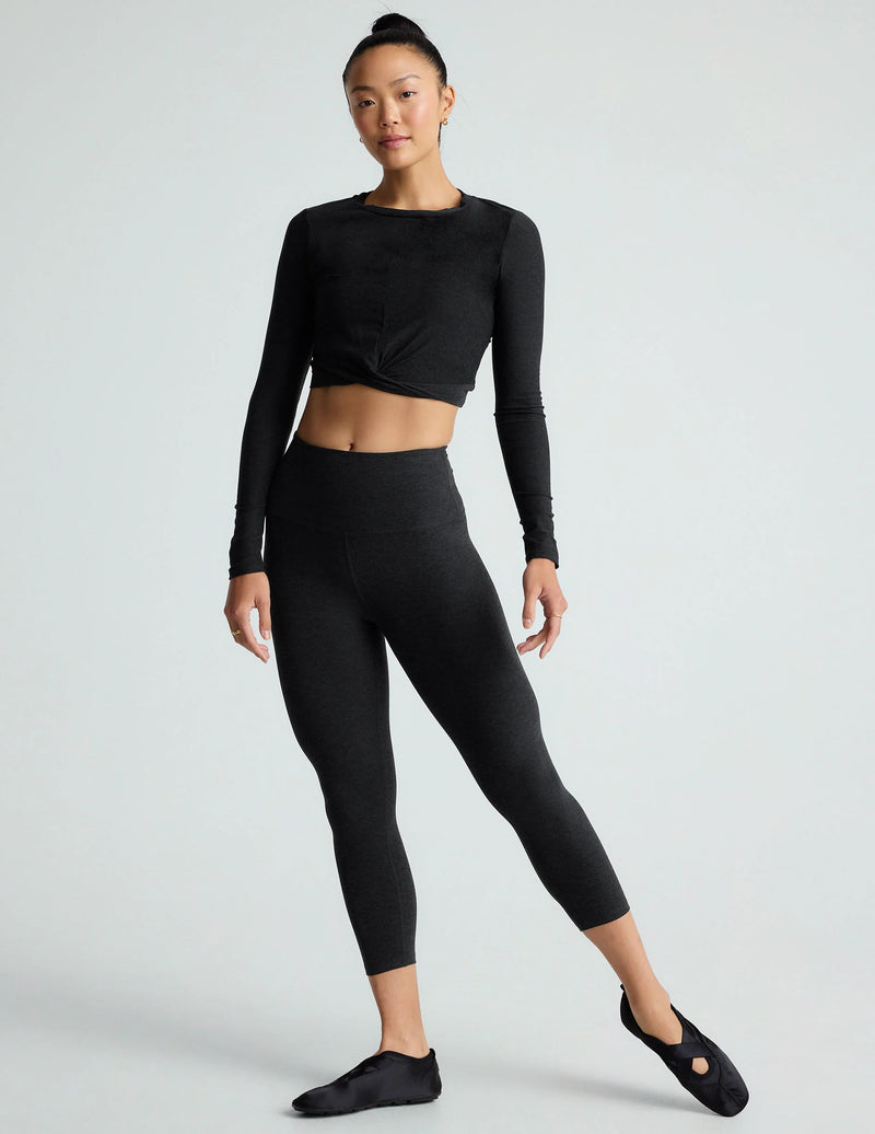 Featherweight Center Stage Cropped Long Sleeve Pullover