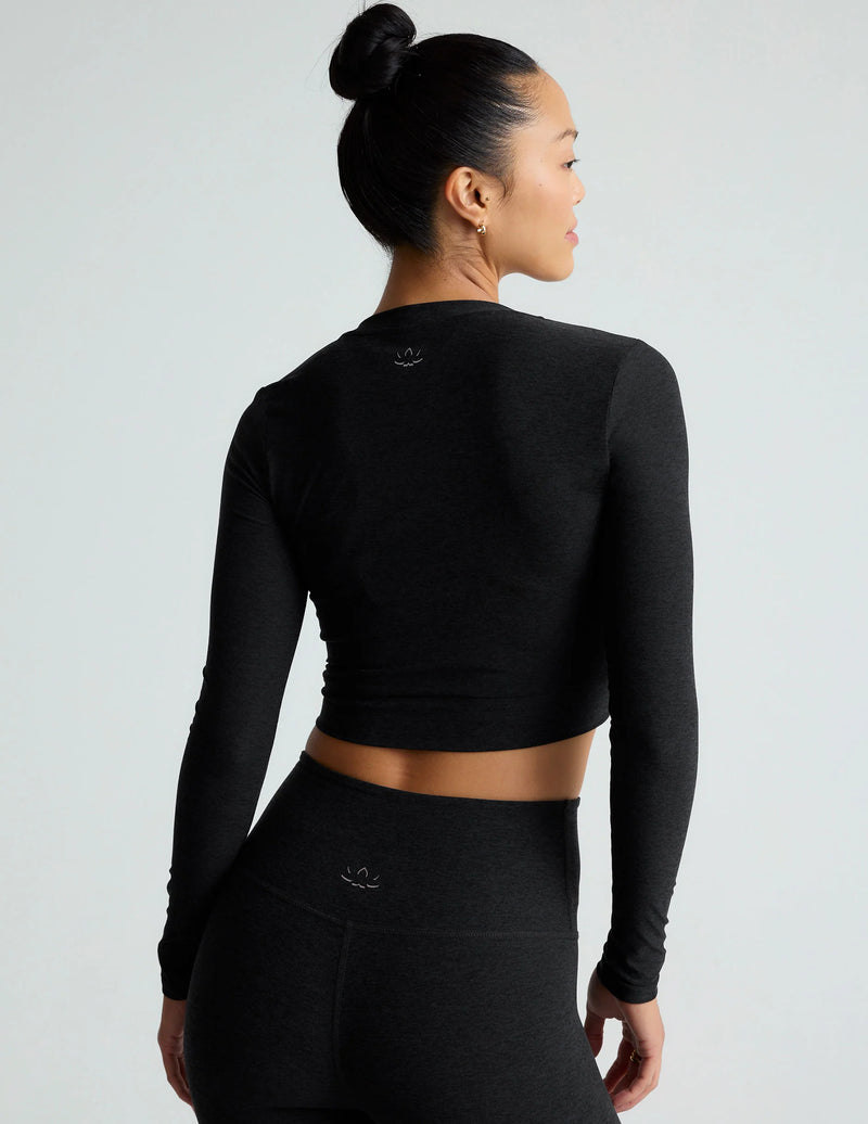 Featherweight Center Stage Cropped Long Sleeve Pullover