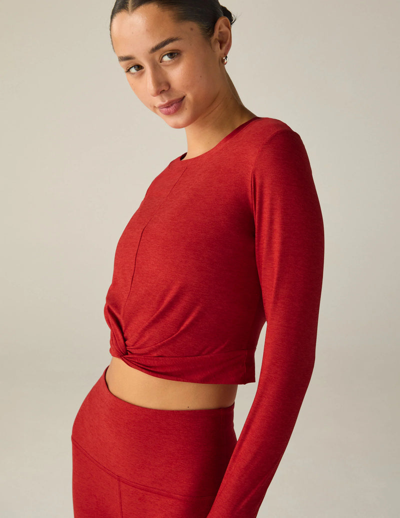 Featherweight Center Stage Cropped Long Sleeve Pullover