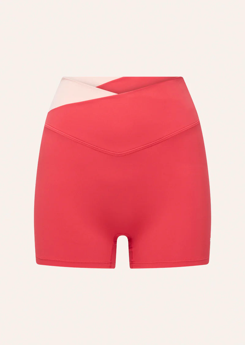 Wander 3" Bike Short In Strawberry
