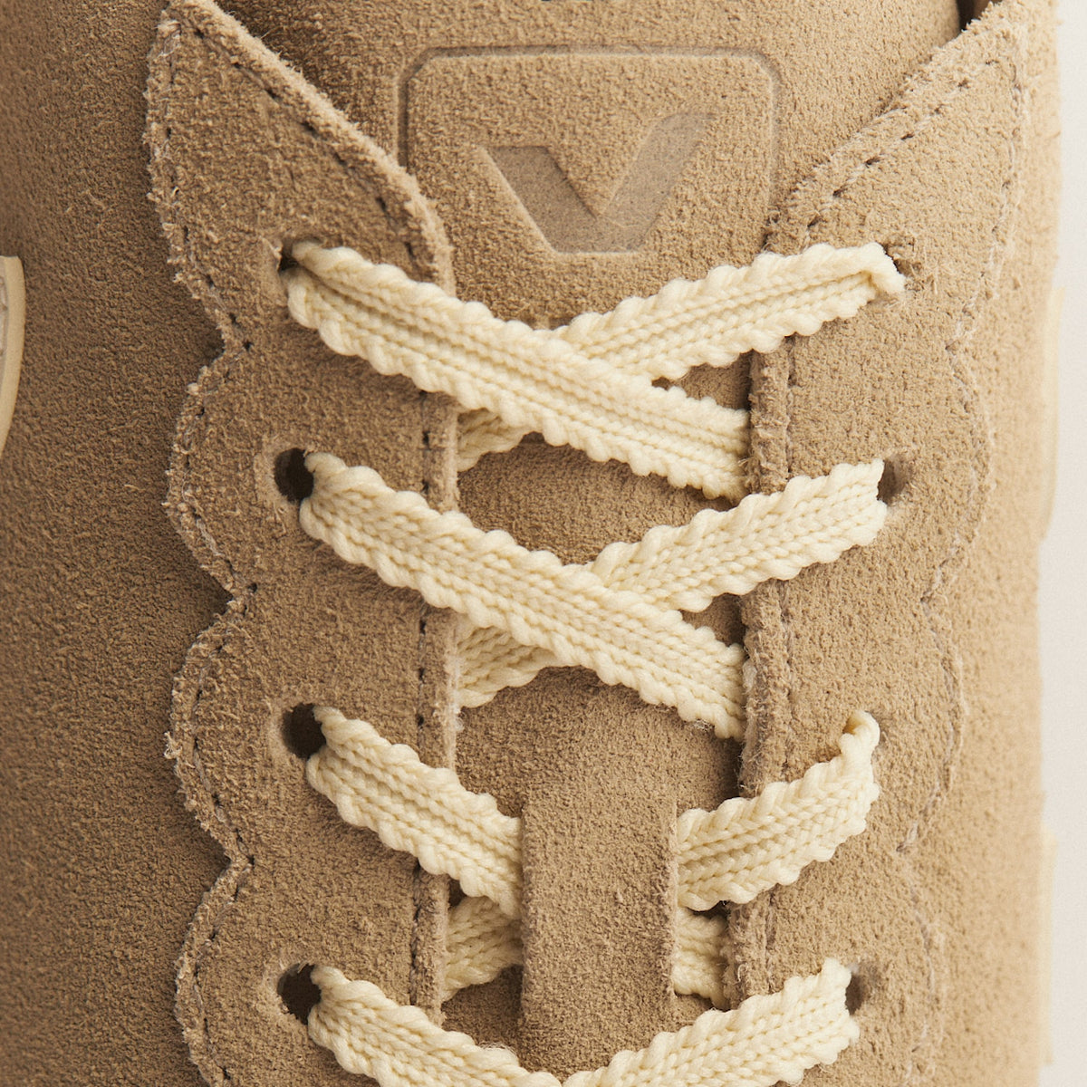 Cateyes Suede Taupe Pierre