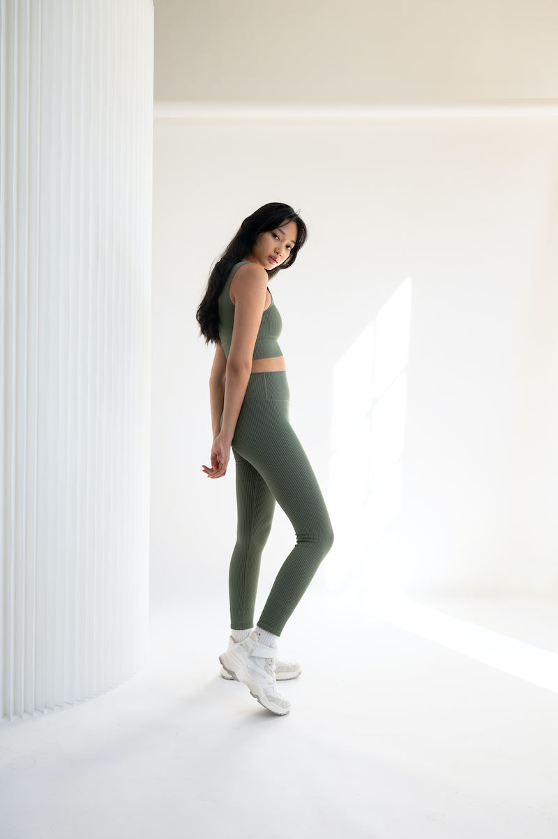 Active Essential Ribbed Legging - Agave