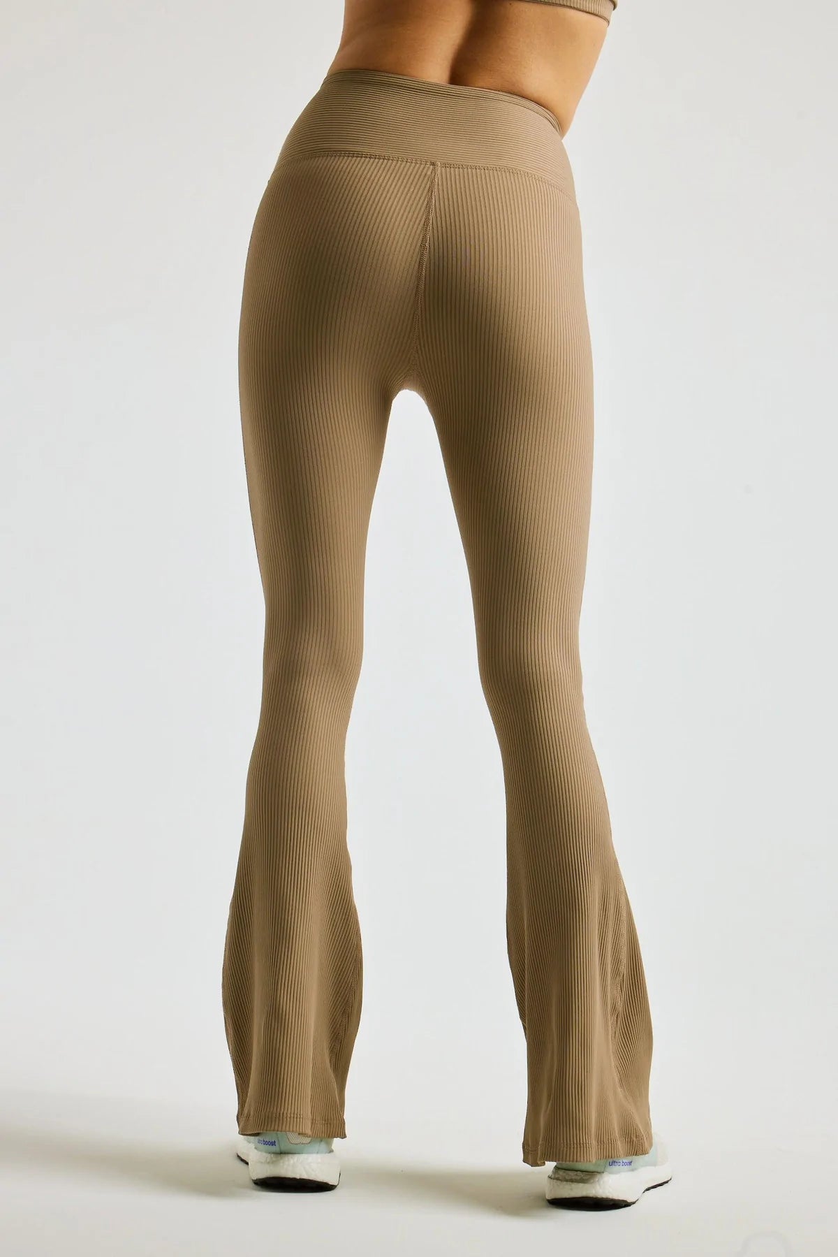 Ribbed Flare Legging