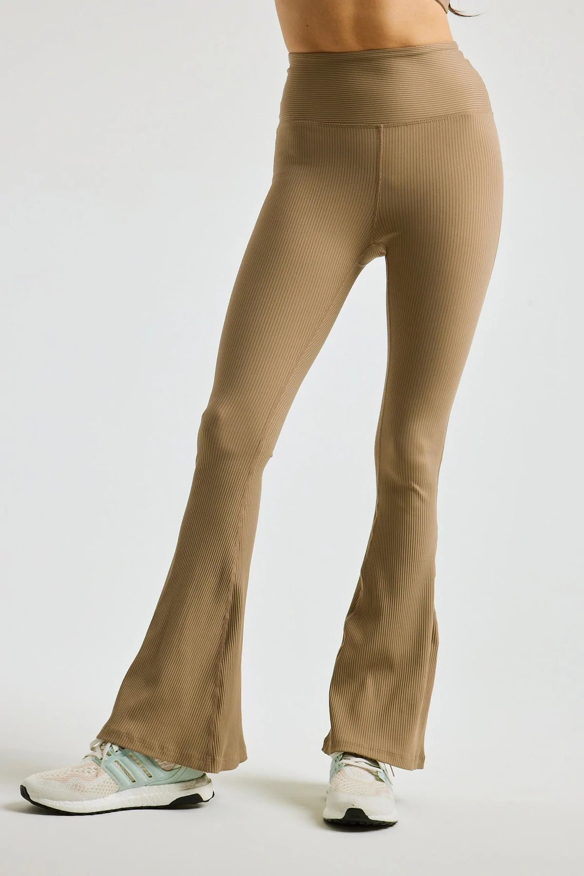 Ribbed Flare Legging